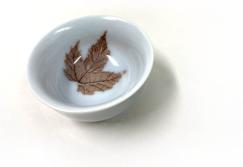 木葉變色青瓷茶杯